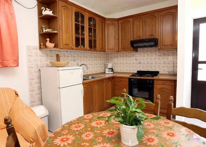 With Parking Space Lumbarda, Korcula - 4352 Lumbarda